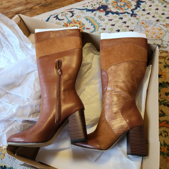 Brown Womens Boots - Picture 7 of 11